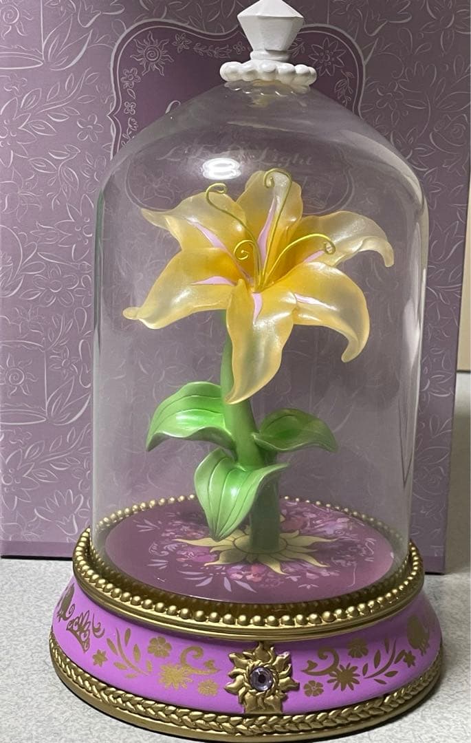 ラプンツェル 10周年 ストア限定 魔法の花 LEDライト - メルカリ