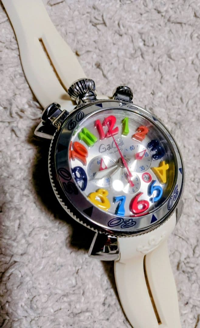 は*る様 ガガミラノ 8253 クロノグラフ 電池新品 送料込 可動品 白 楽天市場】ガガミラノ 腕時計 白の通販