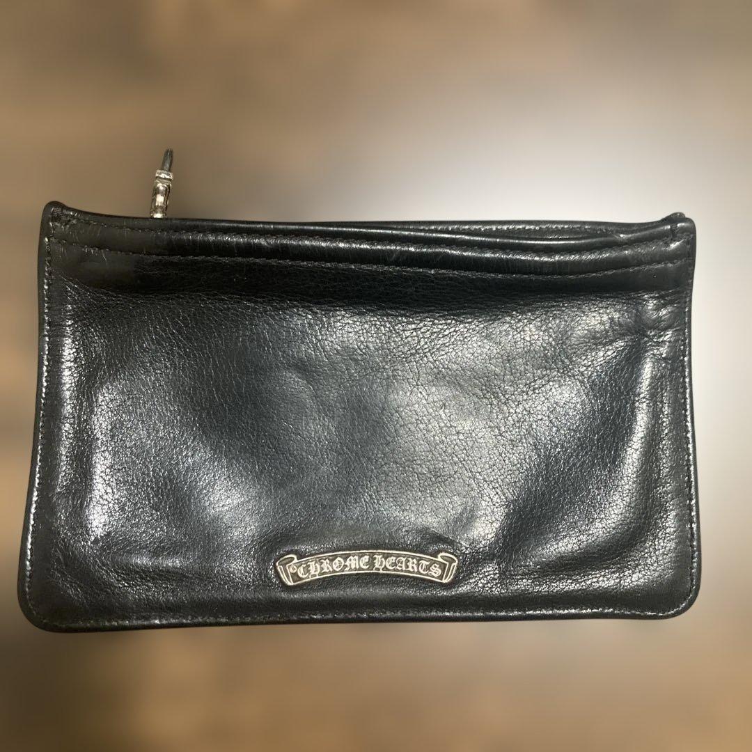 クロムハーツ　ブラックレザー フラットポーチ CHROME HEARTS クロムハーツ フラットポーチ クラッチバッグ 黒 レザー