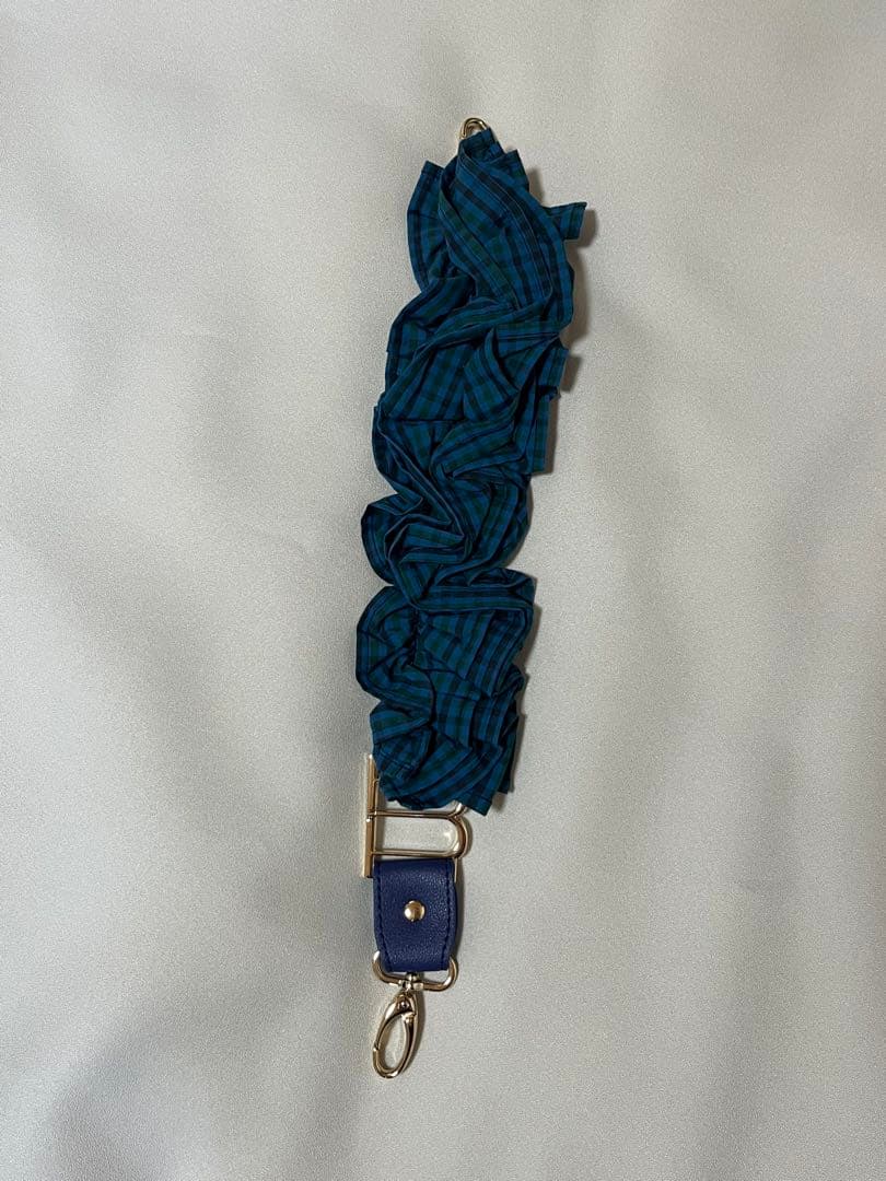 ファミリア×Bibiy. ハンドストラップ　青