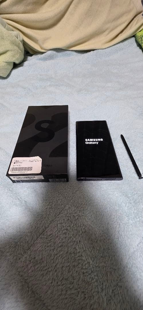 携帯電話本体 Samsung Galaxy S22 ultra サムスン「Galaxy S22 Ultra」、4つのカメラを徹底的に試す