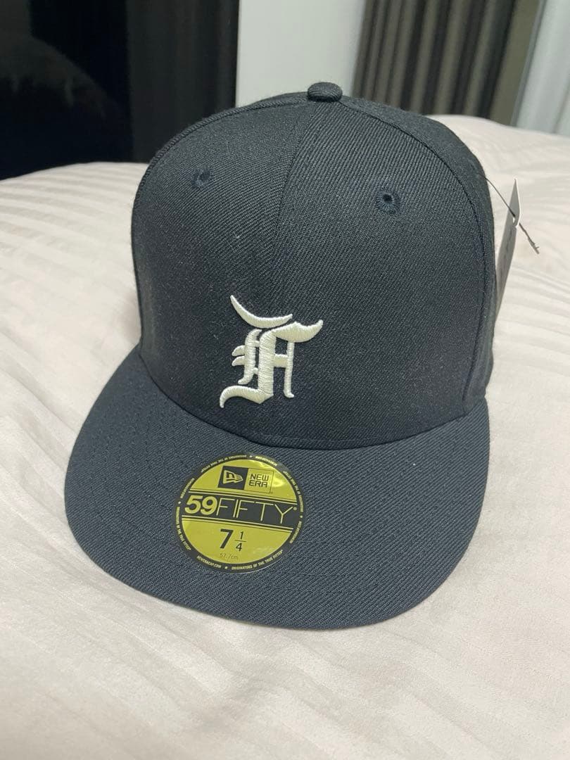 フィアオブ　ゴッド　エッセンシャルズ　ニューエラー　キャップ 楽天市場】FEAR OF GOD ESSENTIALS NEW ERA CAP 59.6cm フィアオブ