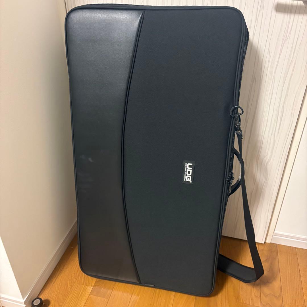 U7103BL Urbanite DJコントローラーケース Udg U7103BL Urbanite - DDJ-SZ - NS7II - NS7FX Dj gigbag