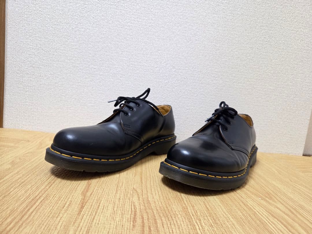 ドクターマーチン　3ホール　uk9 中古・古着通販】Dr.Martens (ドクターマーチン) 3 ホール シューズ