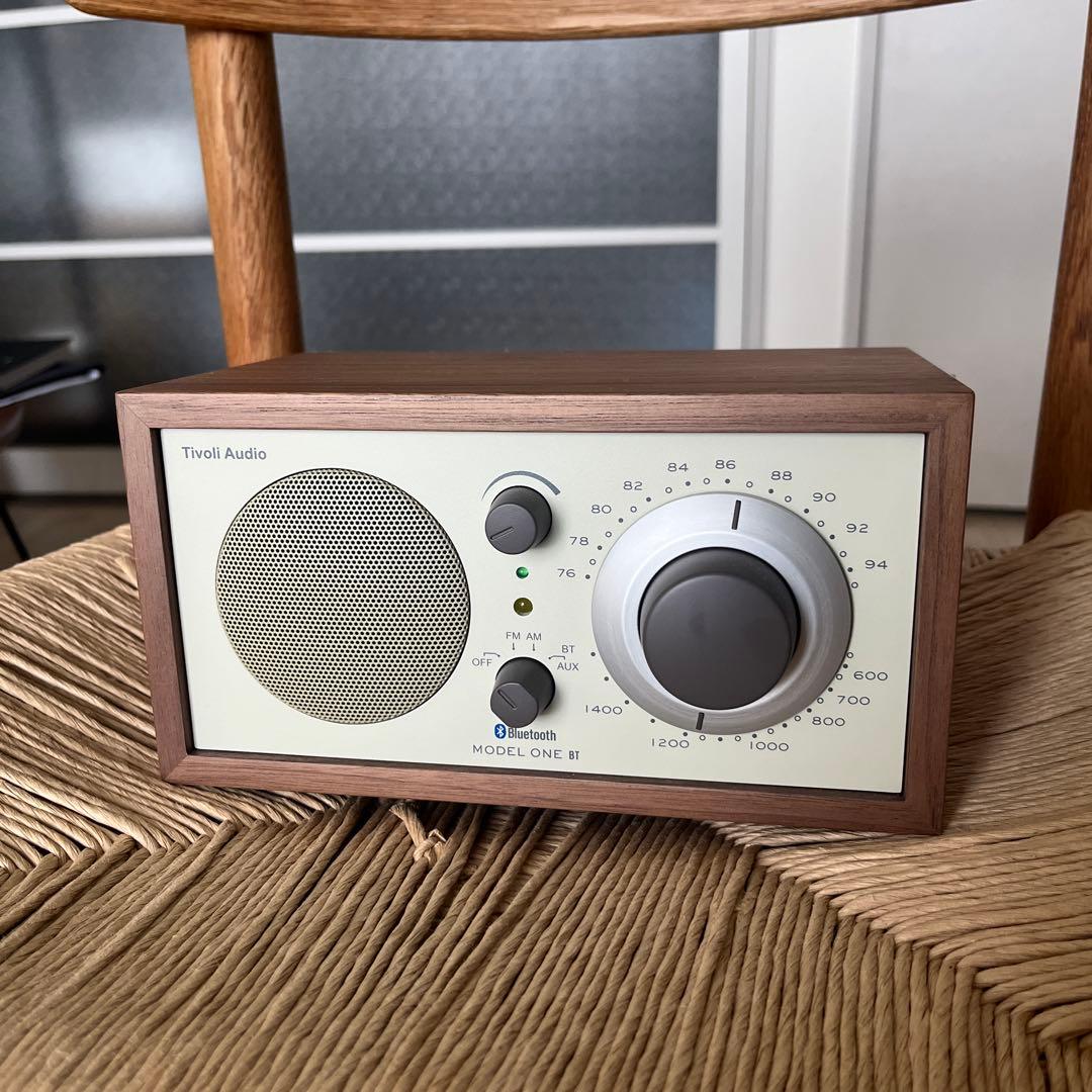Tivoli Audio モデルワン ウォルナット材 Tivoli Audio Model One (Walnut/Beige) AM/FM radio (Walnut/Beige