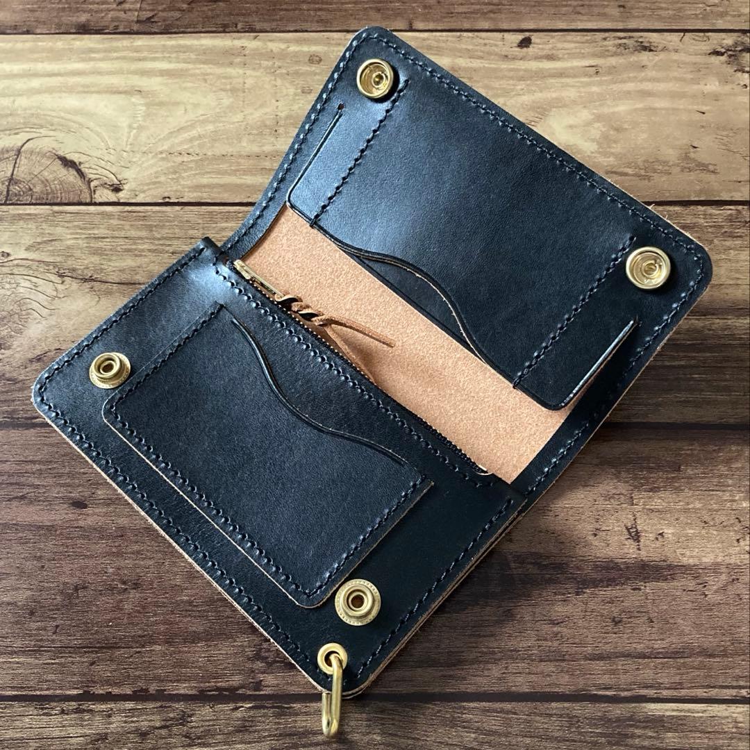 【お札を折らずに収納可能】姫路レザートラッカーウォレット150（ミドル）2.5層 ミドルトラッカーウォレット/姫路レザー芯通し黒色/ステッチ白色/フル