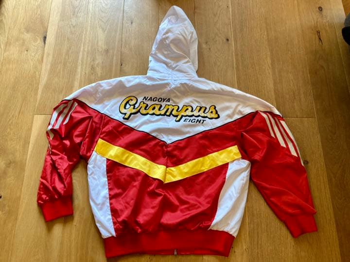 名古屋グランパス ウィンドブレーカー - メルカリ