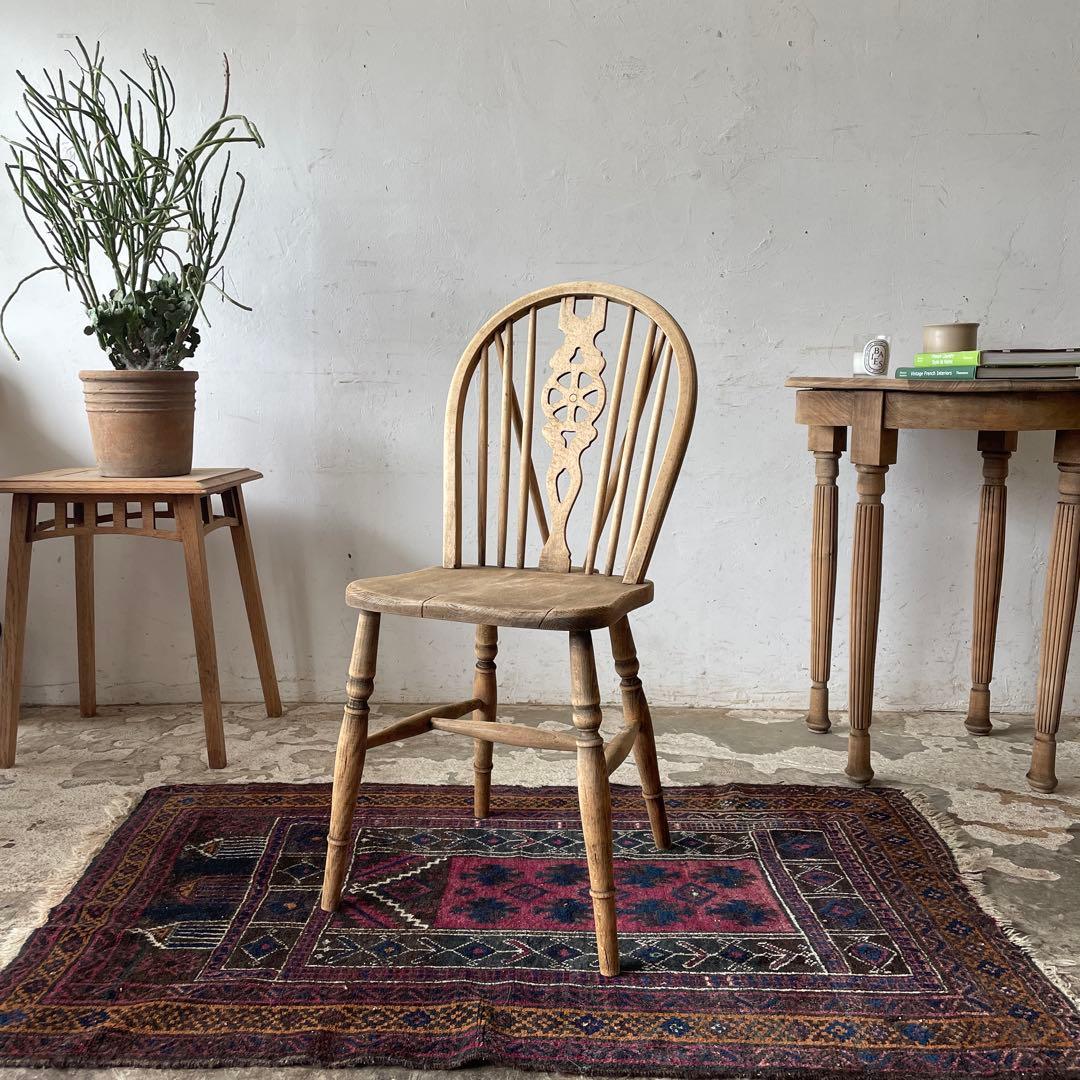 M'sビンテージ　Vバックダイニングチェア　ホイールバックチェア　剥離加工 ホイールバックチェア /CH-232-2E – 神戸アンティークウェアハウス