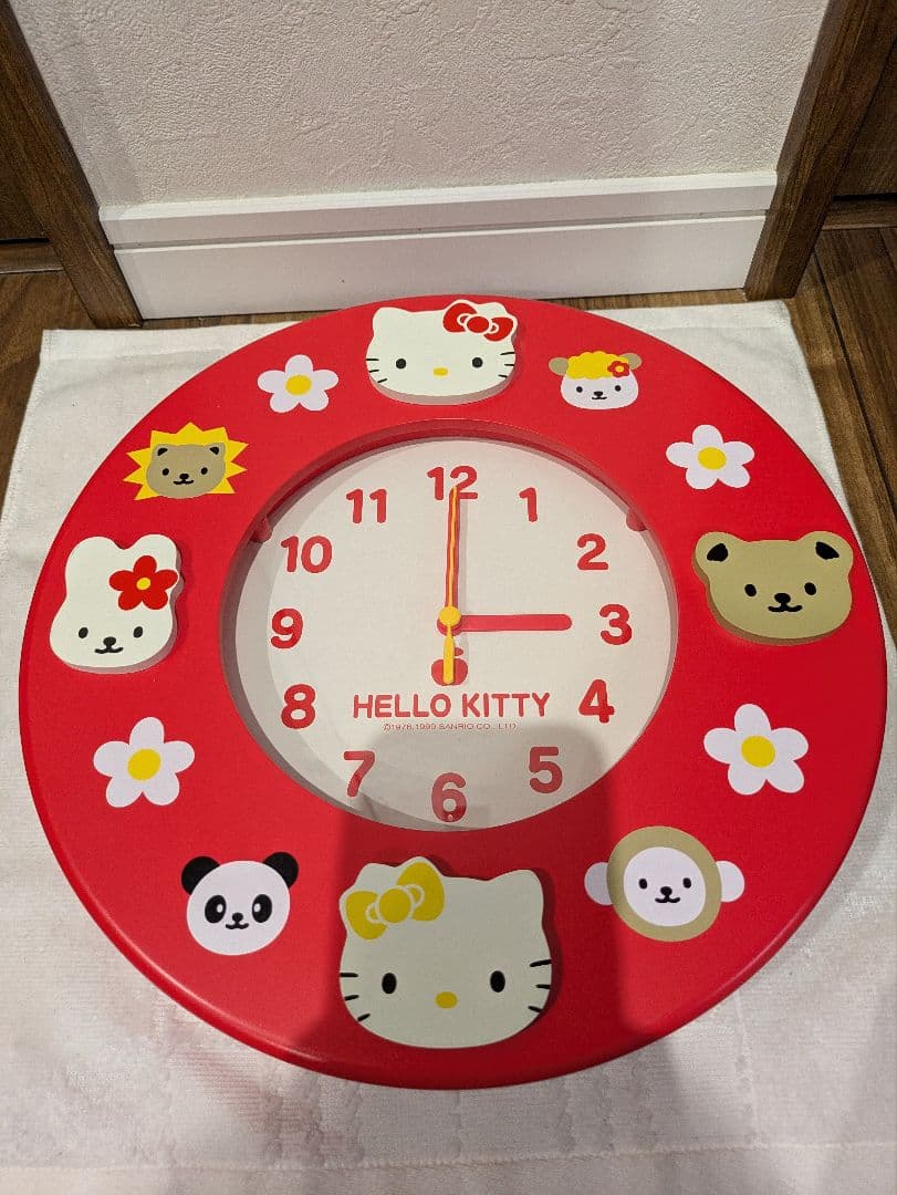 SANRIO サンリオ HELLOKITTY ハローキティ 木製 時計 非売品 サンリオ キャラクター ハローキティ SANRIO ワイヤレス充電 デジタル