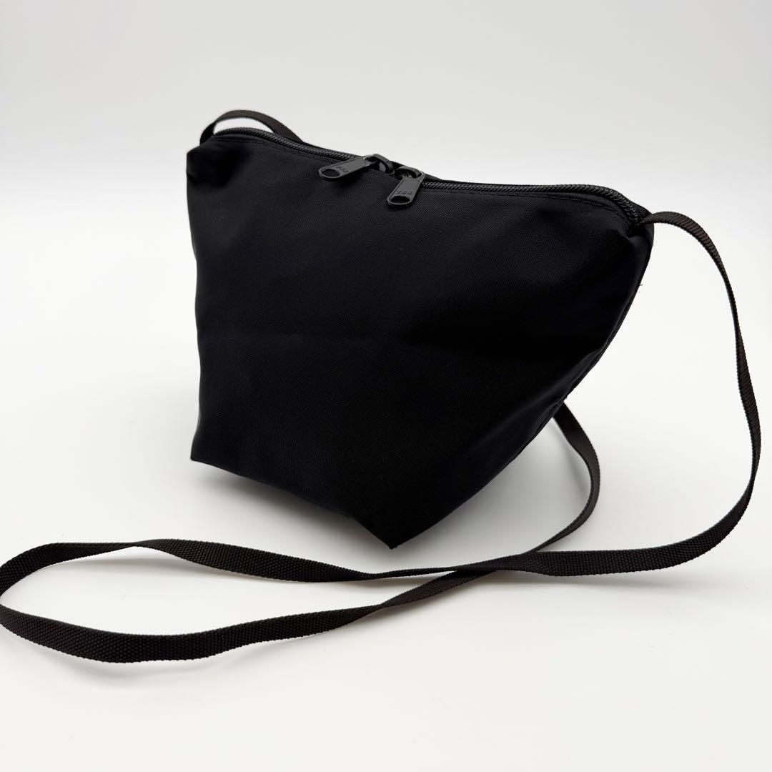 エルベシャプリエ ナイロン舟型ショルダーバッグ S2885Nノワール