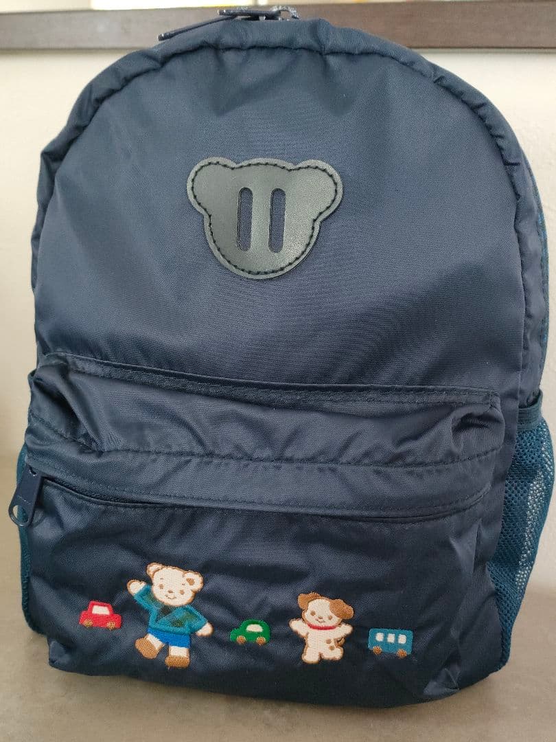 美品】familiar リュックサック ネイビー 男の子 車 ファミリア 紺