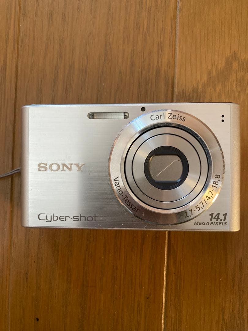 SONY Cyber-shot DSC-W320 14.1メガピクセル Buy Sony Cyber-shot DSC-W320 14.1MP Digital Camera - Silver online