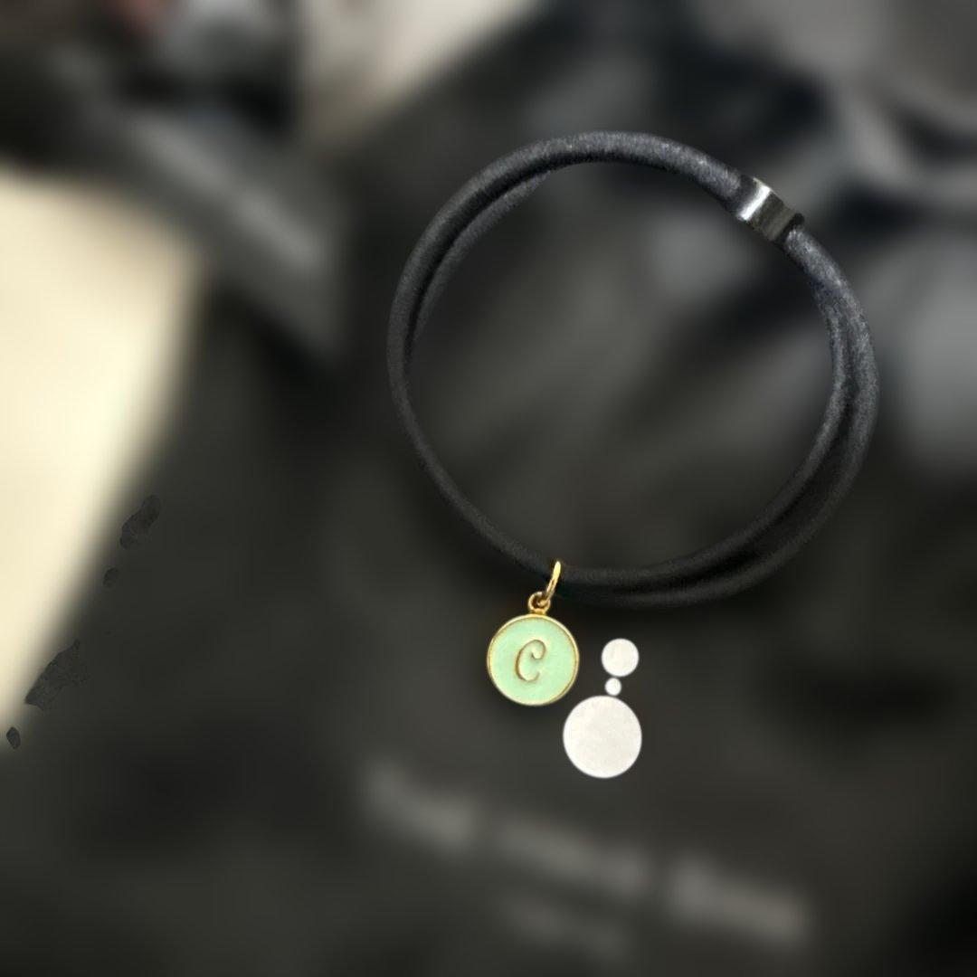 新品未使用 THE HAIR BAR TOKYO アルファベット ヘアゴム C - メルカリ