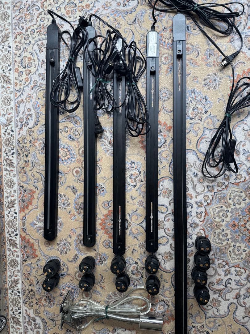 ダクトレール4本セット、ソケット12個 スポットライト | ダクトレール用ソケット - 心ときめく生活雑貨『mecu