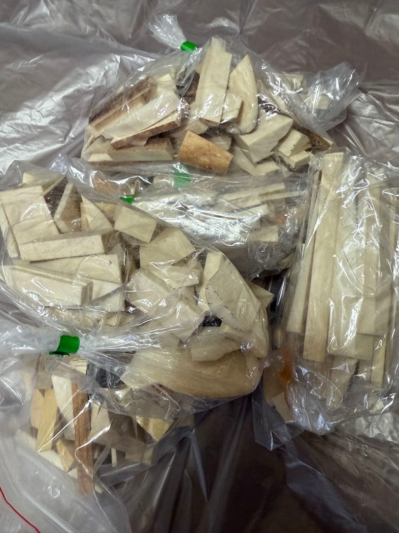 天然素材 白材 マンモス 重量2.05kg 加工用素材用 中古品 。 L05689 マンモス印材 鎖状 稀少 芯材 天然素材 篆刻 書道 文房具 | 正