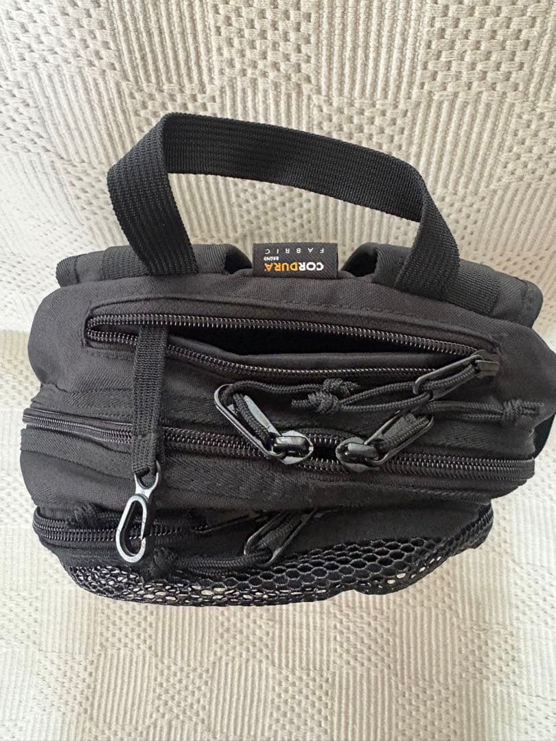 Supreme メッシュバックパック ブラック - メルカリ