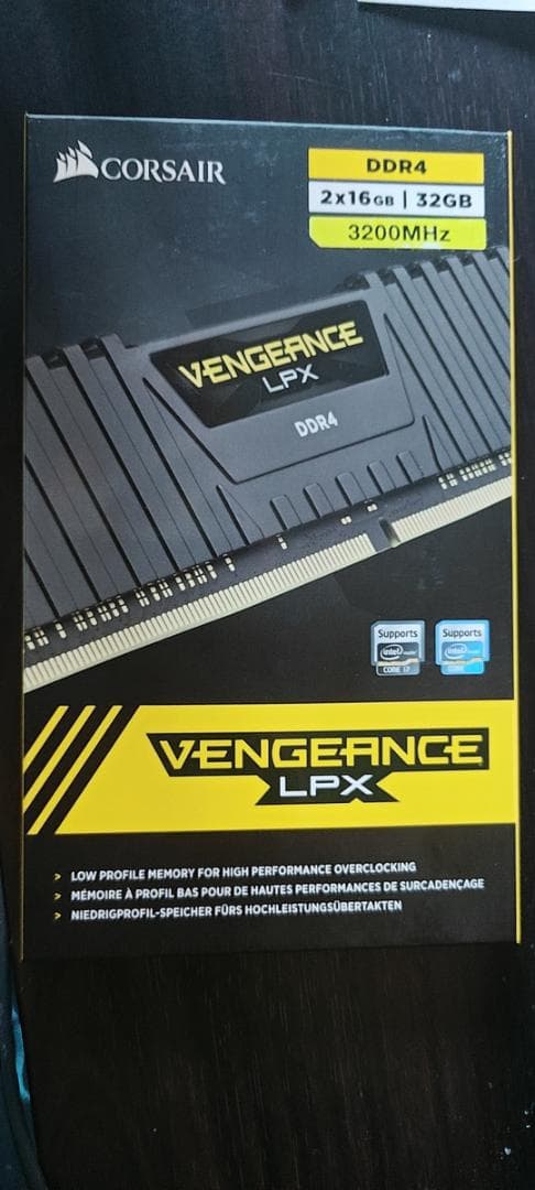 新品未開封 Corsair DDR4 32GB(16GB*2) 3200MHz Amazon | Corsair DDR4-3200MHz デスクトップPC用 メモリ VENGANCE RGB