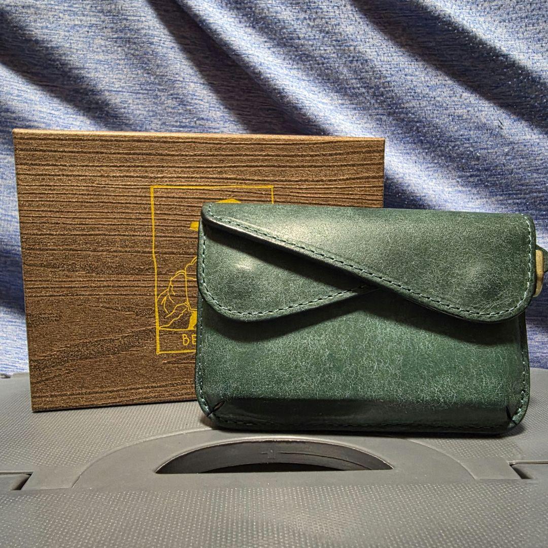 BEERBELLY　コンパクト財布 BEERBELLY（ビアベリー） 二つ折り財布 財布 さいふ 本革 牛革