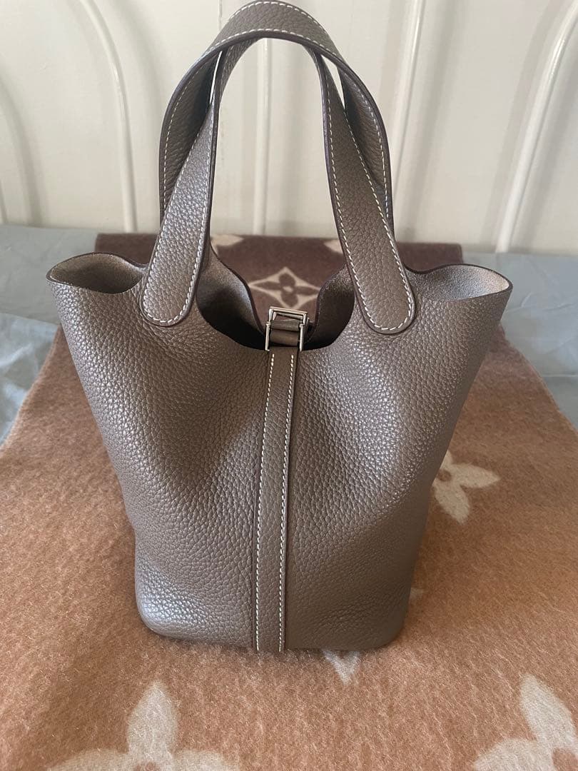 美品HERMESピコタンロックPMエトゥープ 楽天市場】HERMES エルメス ピコタンロックPM ハンドバッグ トゴ