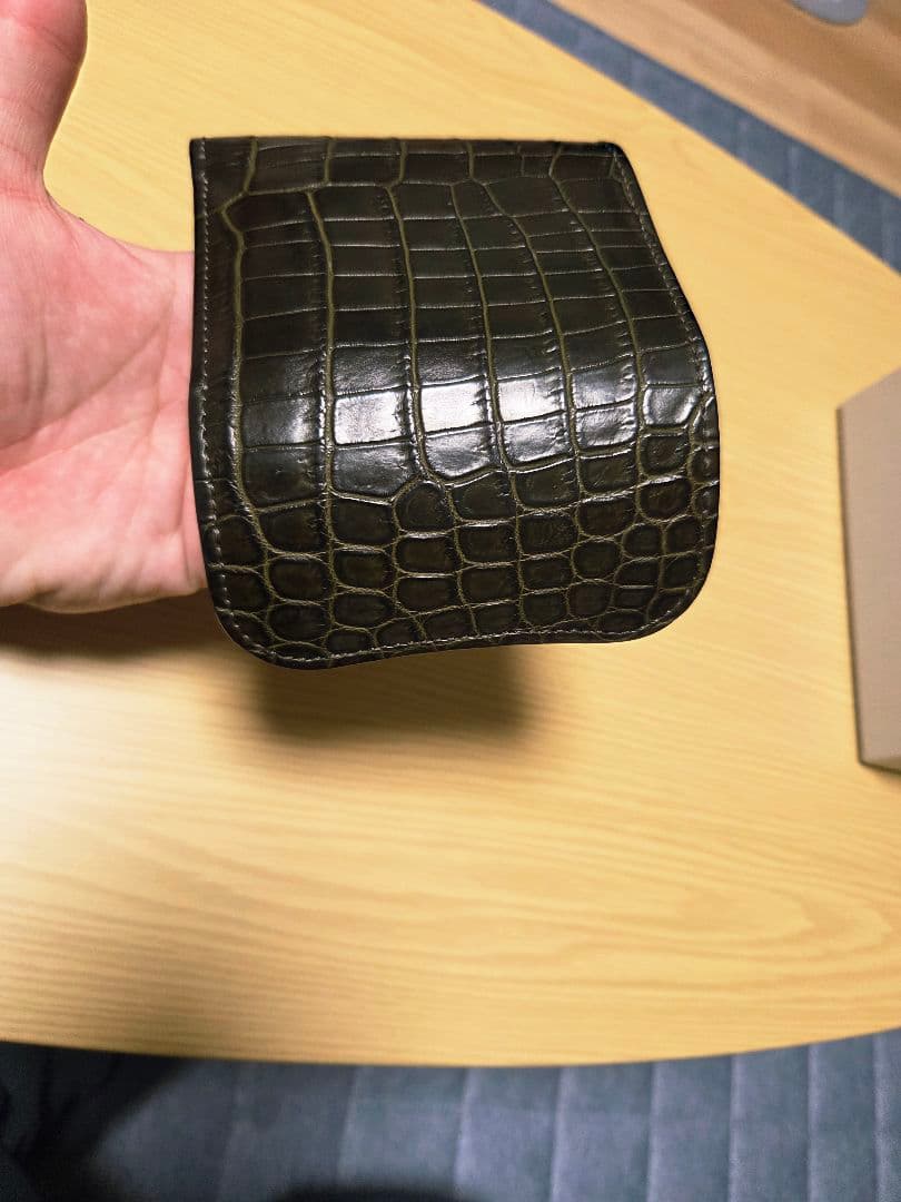 1点物】ENO クロコ カーキ色 - メルカリ