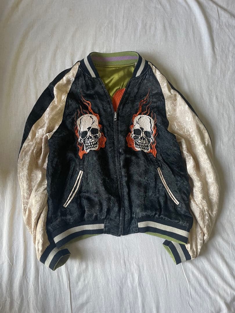 〈美品〉花旅楽団　スカジャン　vintage スカル スカジャン 花旅楽団 はなたびがくだんスクリプト SSJ-525 髑骨の宴