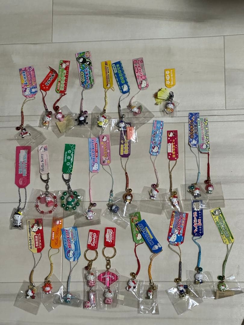 ご当地キティ 根付ストラップ28個セット 新品未開封 値下げ交渉あり レア 未使用品 ご当地キティ 根付け ストラップ 根付 ハローキティ