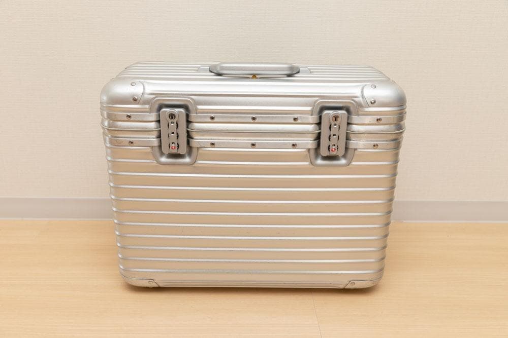 リモワ　パイロット　トロリー2輪 29L機内持込できます カナダ製 リモワ パイロット 920.50.00.2 29リットル 2輪 | リモワ(RIMOWA)専門