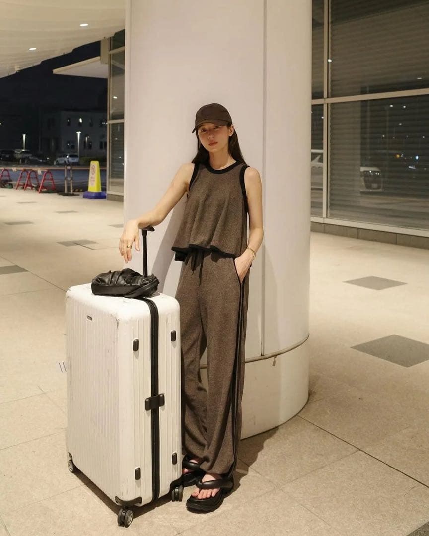 《CLANE》PILE FLARE TANK TOPS