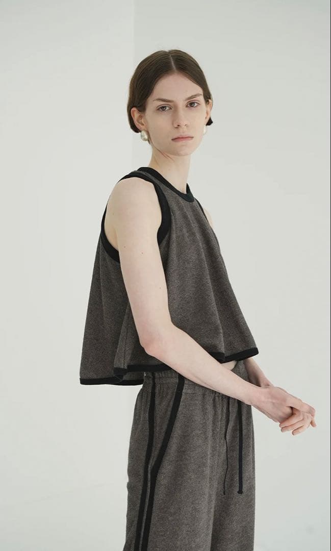 《CLANE》PILE FLARE TANK TOPS