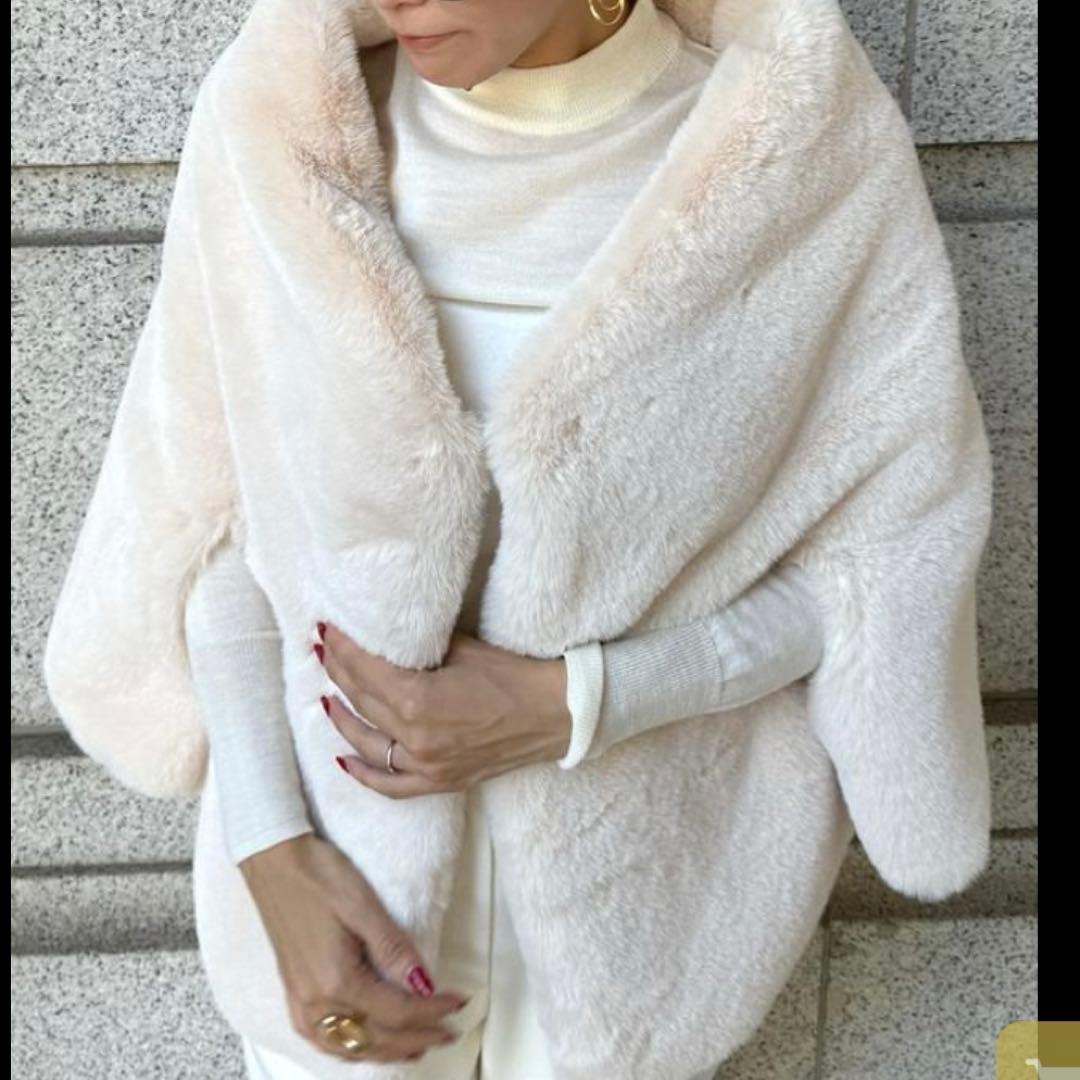 [新品]JENNEリッチボリュームファーケープ　アイボリー リッチボリュームファーケープ｜JENNE(ジェンヌ)公式通販：パリ