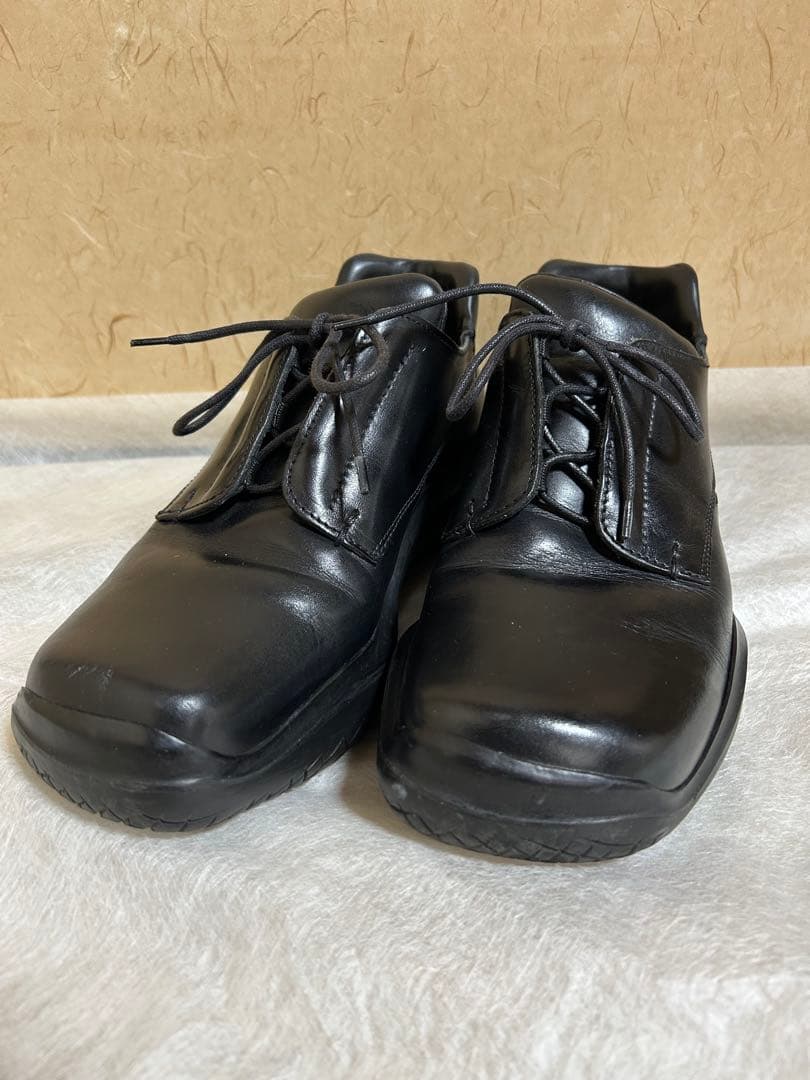 PRADA S P OＲTブラックレザー ビブラムソール　27.5 箱付き 関税込 国内発 PRADA スモール サフィアーノレザー ハンドバッグ