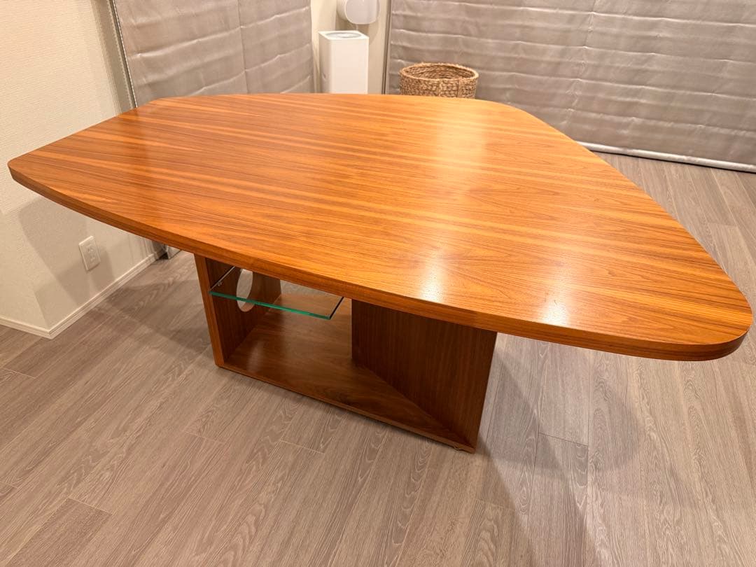 TECTA M21 ダイニングテーブル ACTUS アクタス 2024年度グッドデザイン賞を受賞｜アクタスで30年以上のロングセラー