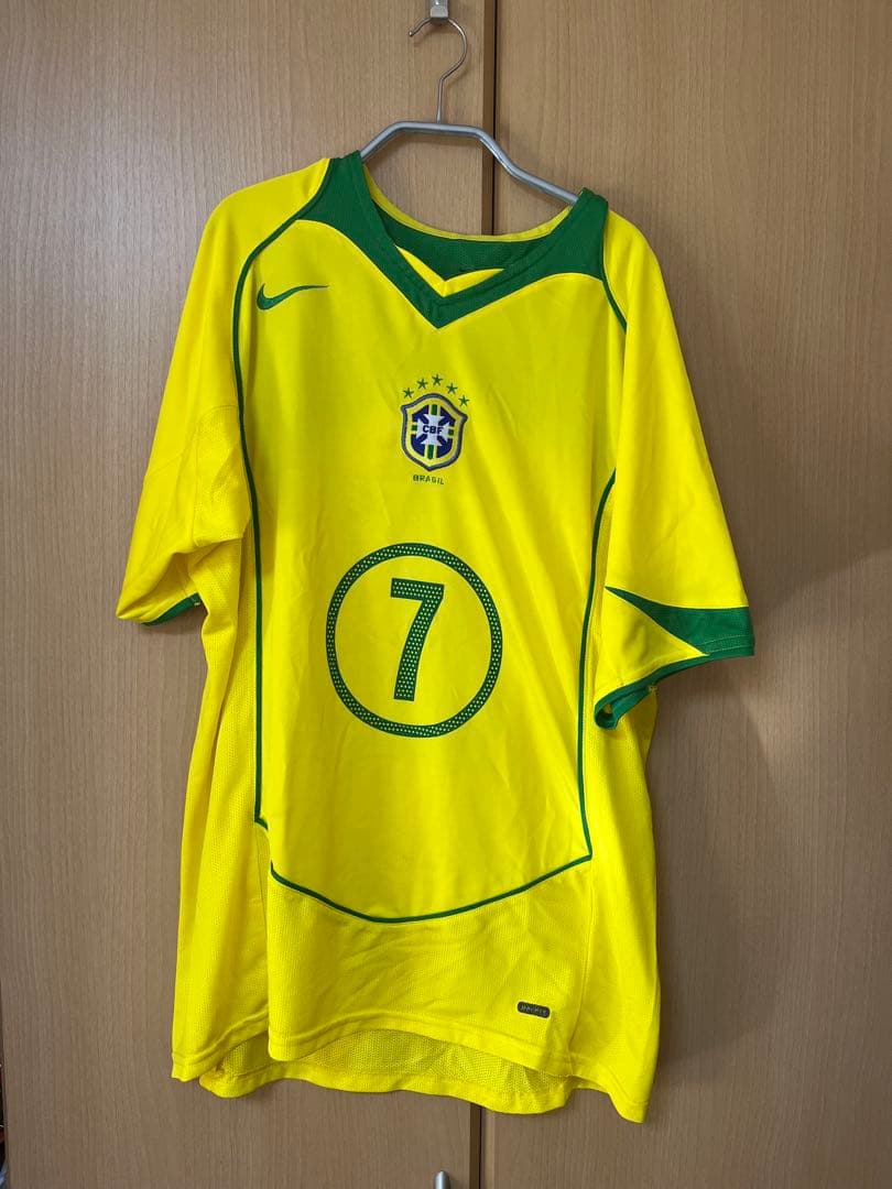 u*f様 ★最終値下げ！【希少・美品・送料込み】ロナウジーニョ 04-05ブラジ