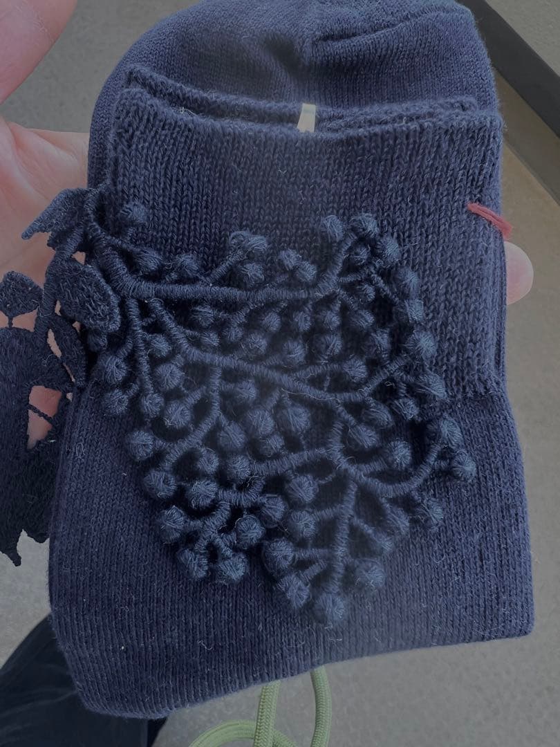 ミナペルホネン “forest parade”のモチーフが揺れるソックス - メルカリ