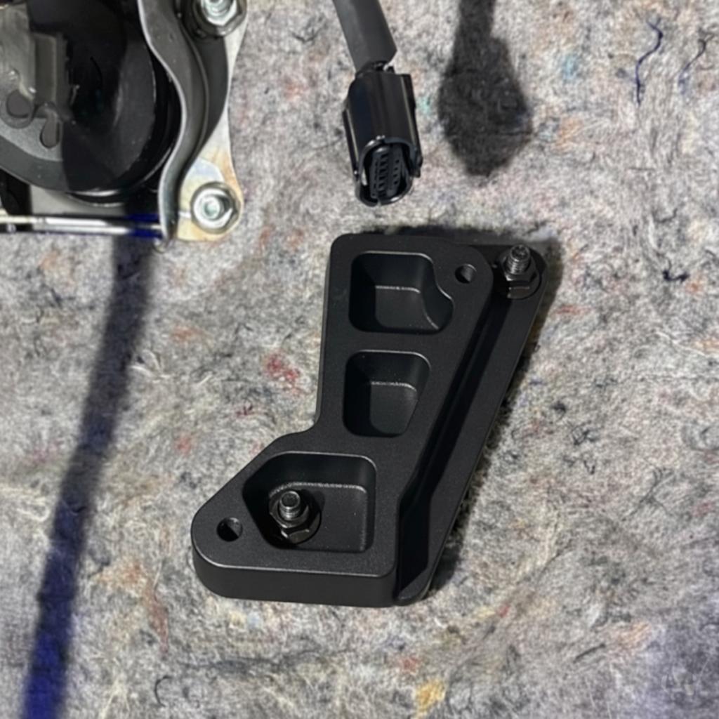 アクセルペダルオフセットスペーサー BRZ/86用 GR86 ZC6 ZN6 - メルカリ