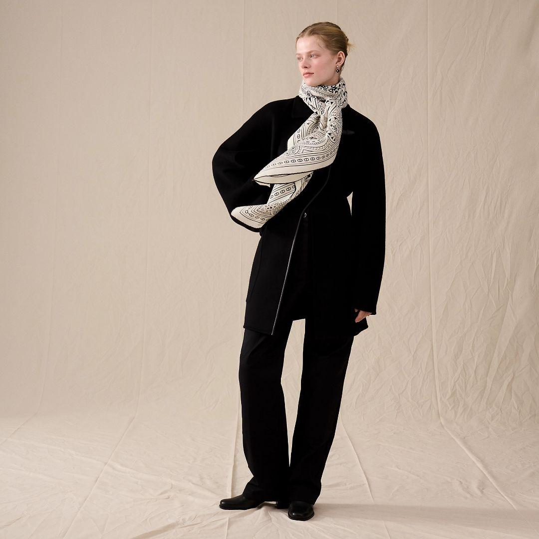 新品 2025AW エルメス カシシル140 シュヴァルドゥクールバンダナ 白黒