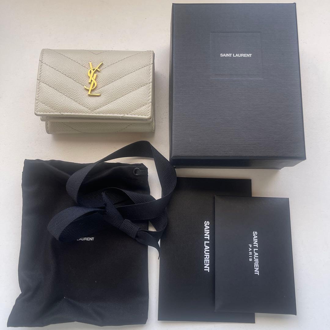 YSL ホワイトキルティング 三つ折り財布 - メルカリ