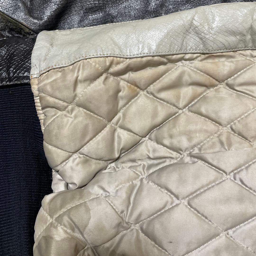 AVIREX Snacksの本革レザージャケット