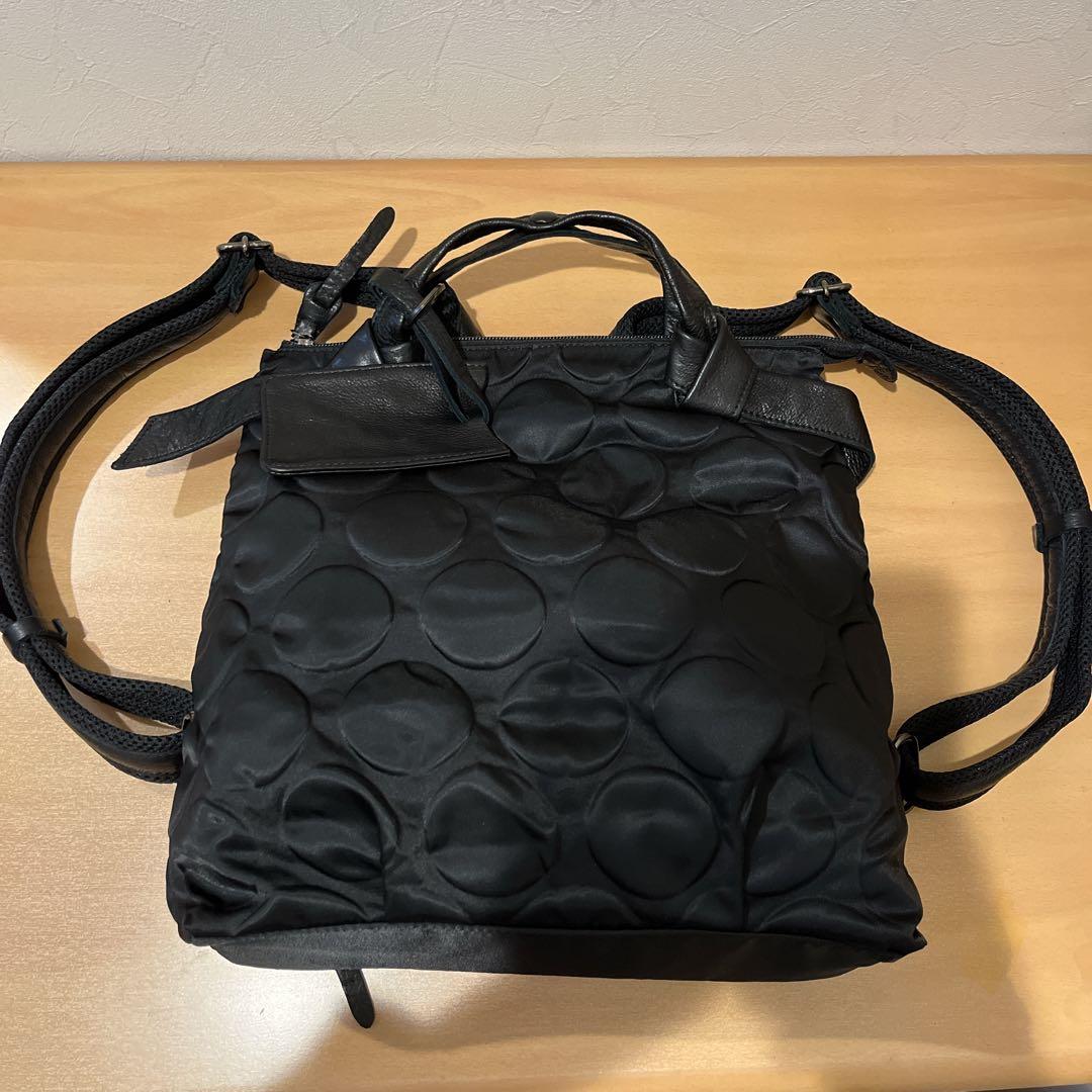 美品》慈雨 ジウ jiu センソユニコ ドット柄リュック 水玉 - メルカリ