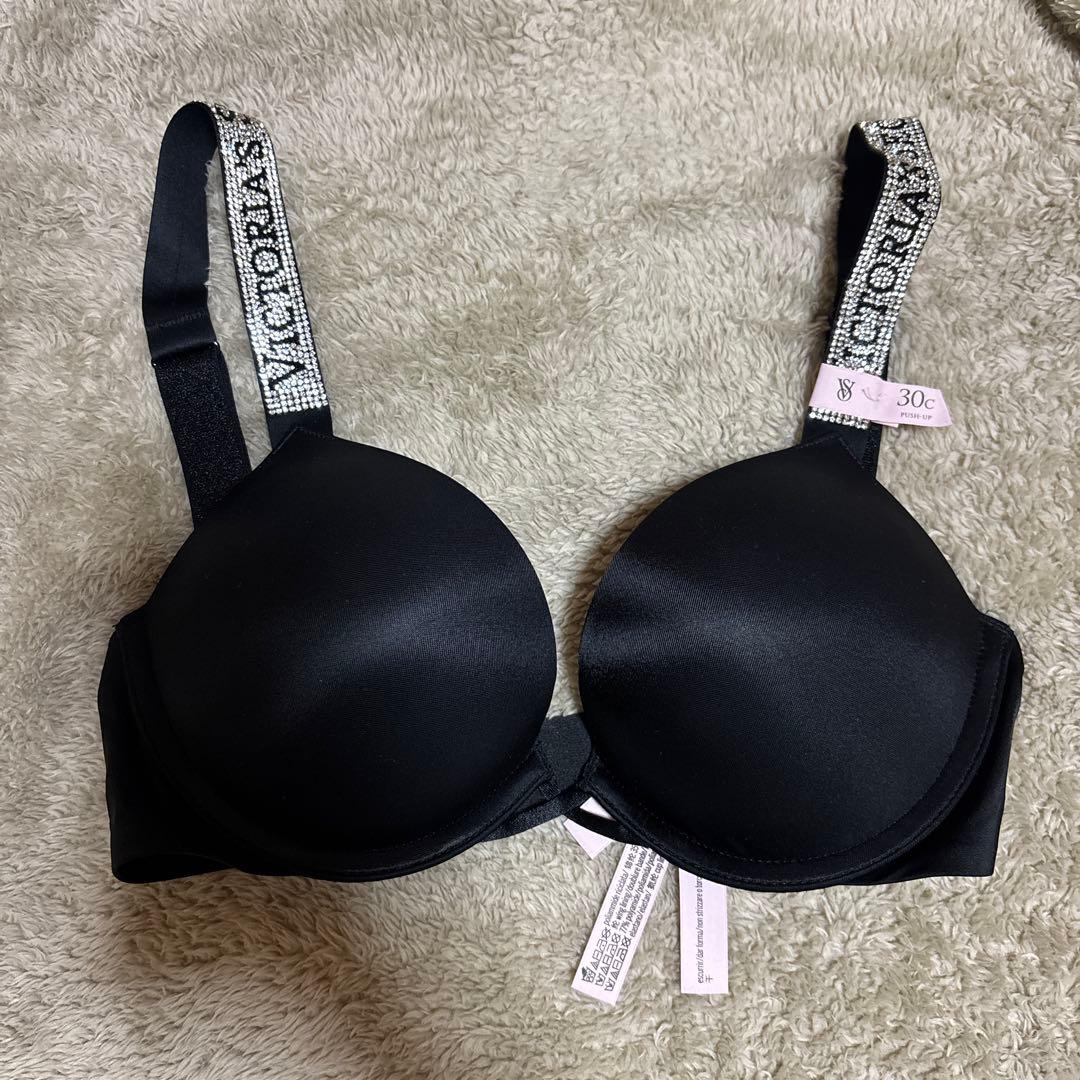 VICTORIA'S SECRET ブラジャー　黒 Victoria's Secret(ヴィクトリアズシークレット) ブラジャー＆ショーツ
