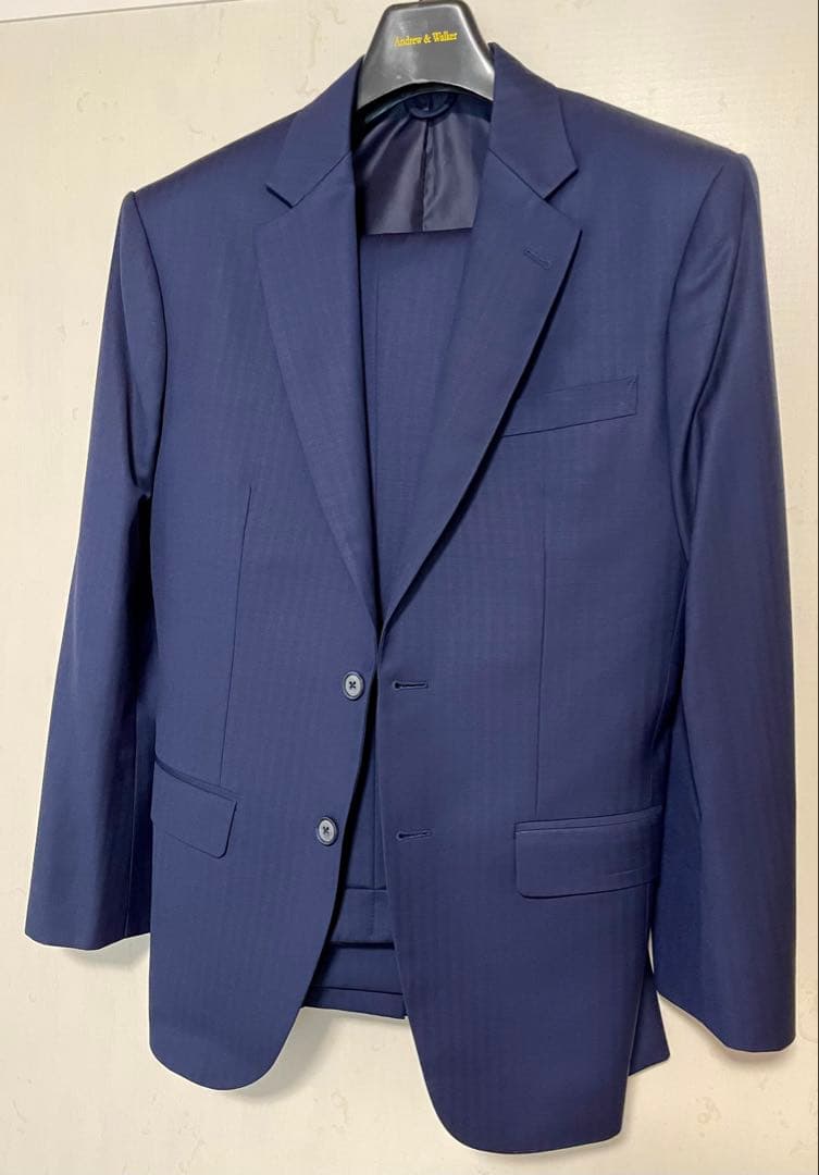 【未使用】高級感あるネイビーシャドーストライプ　オーダースーツ　紺　無地 ネイビーシャドーストライプスーツ