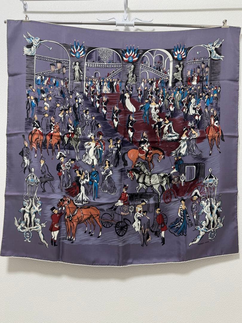エルメス　スカーフ　カレ90 Le Bal エルメス スカーフ カレ90 VIVE LE VENT 風よ吹け 箱（変色） SILK100