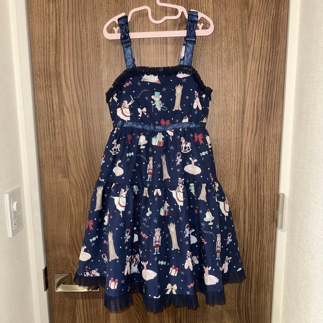 新品未使用 メゾピアノ くるみ割り人形柄キャミワンピース 紺 130cm