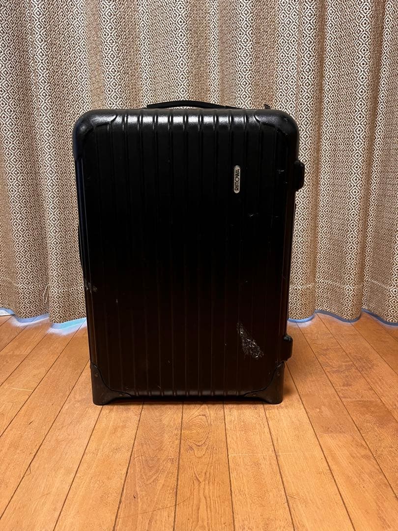 値下げ　リモワRimowa salsa スーツケース 機内持ち込みサイズ　黒 RIMOWA】廃盤品 Salsa Cabin マットブラック 2輪 (RIMOWA/スーツケース