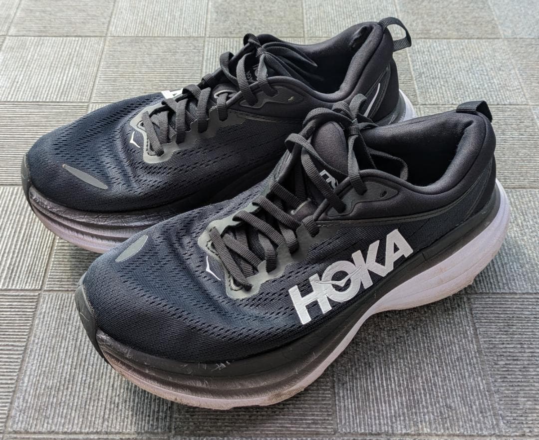 HOKA Bondi 8 ワイド ブラック 25.5cm ランニングシューズ - メルカリ