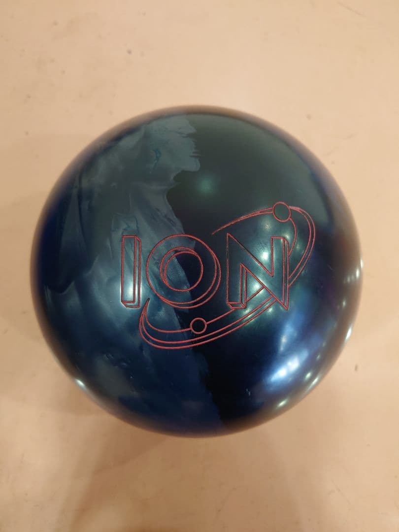 ボウリングボール STORM【アイオンプロ】15ポンド3オンス - メルカリ