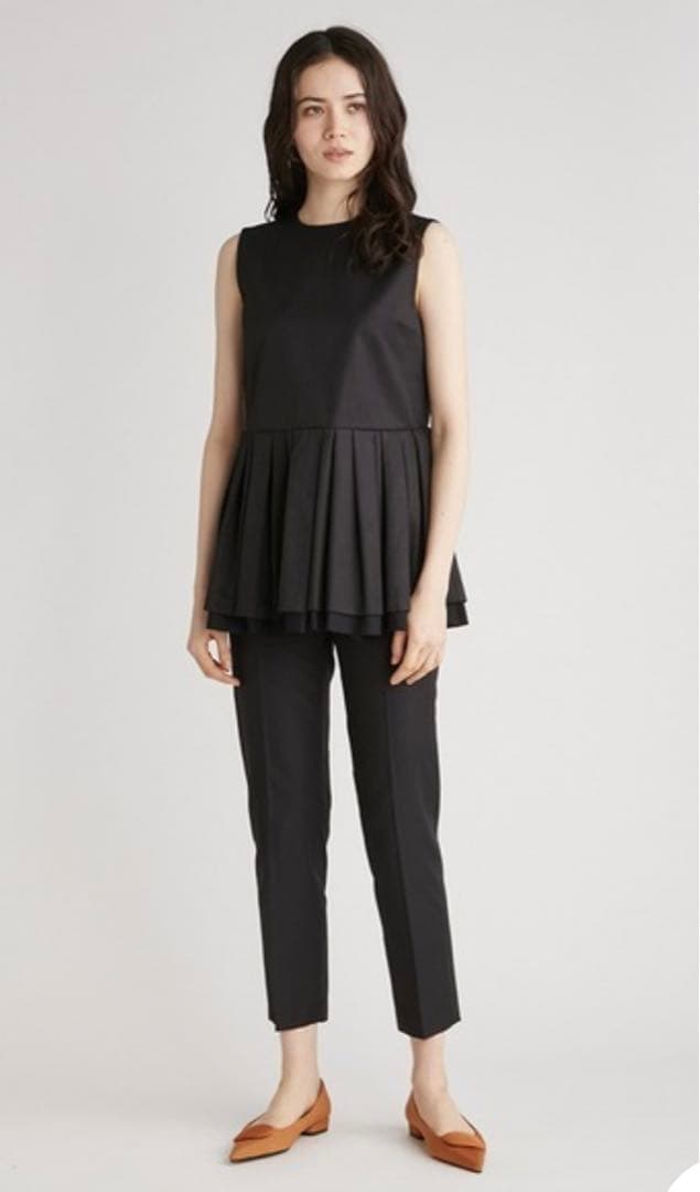 Mila owenミラオーウェン ペプラムブラウステーパードパンツ setup Mila Owen（ミラオーウェン）の「ペプラムブラウステーパードパンツ