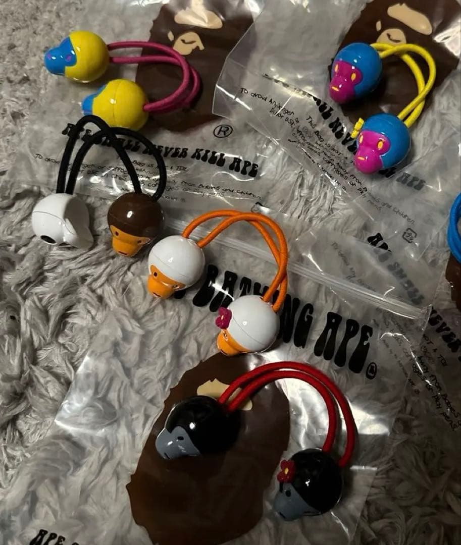 【レア】新品未使用　A BATHING APE　マイロ　ヘアゴム　5点セット A BATHING APE（ヘアアクセサリー）のフリマアイテム一覧