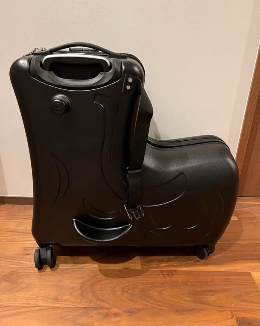 キッズトラベル ブラック キャリーケース キッズトラベルNEO｜親子の旅をもっとラクに！乗れるキャリーケース