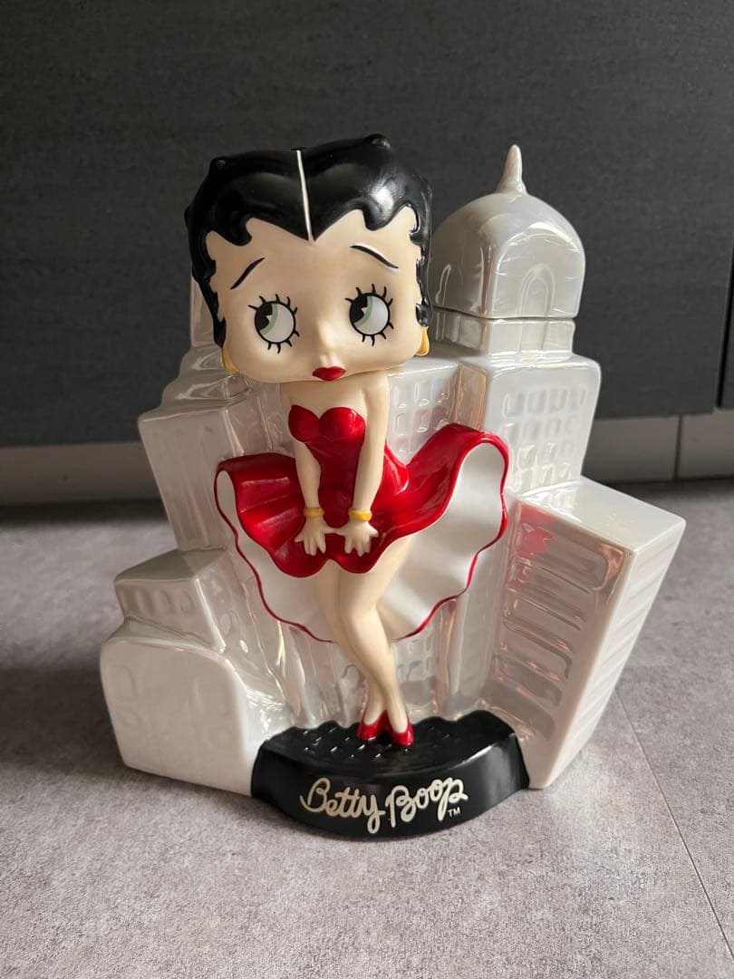 ベティちゃんブランデー【未開封】 ベティちゃんブランデー【未開封】の通販 by emiiin's shop｜ラクマ